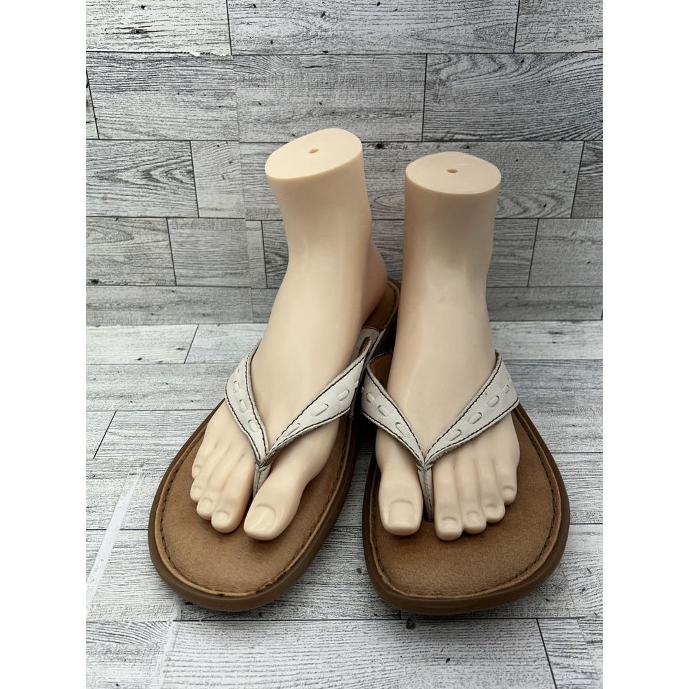 Born Sandals Shoes Women Size 10 Brown White Leather Flip Flop Thong‎ Comfort